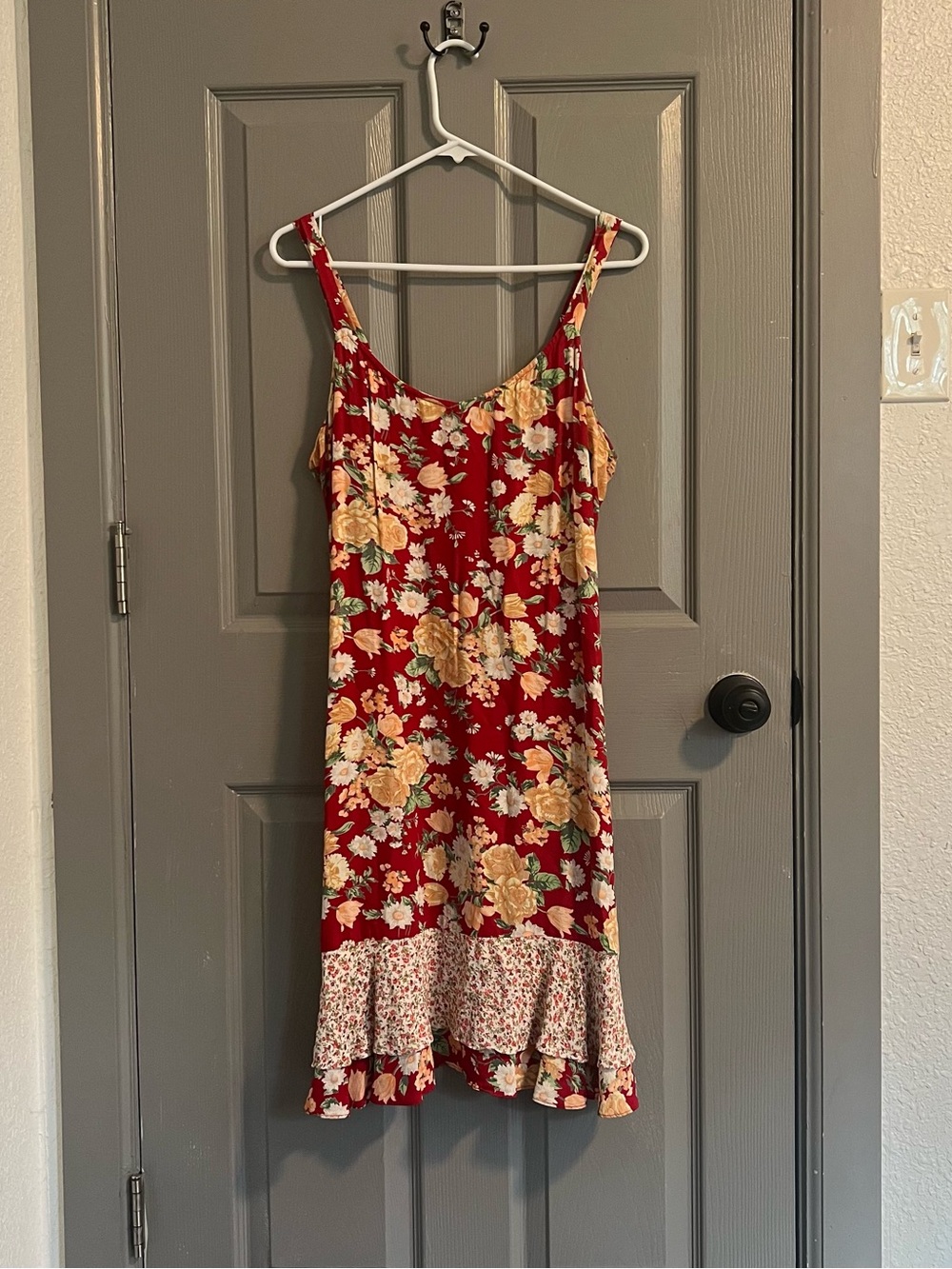 Zoe California Red Floral Slip Dress with Ruffle Hem Cottage Garden 90s Rayon